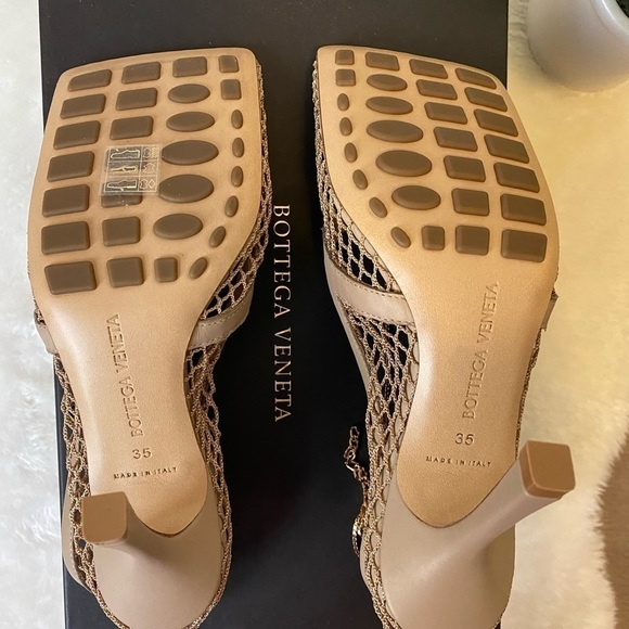 Authentic Bottega Veneta Mesh & Leather Pumps - Picture 7 of 9